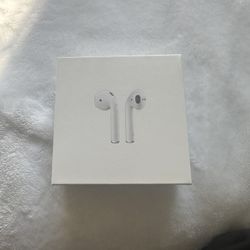 Apple Airpods 2 w/ Charger 
