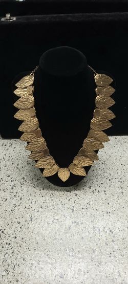Vintage Aldo Leaf Necklace