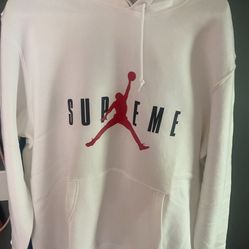 Supreme XL Jordan jump man hoodie.
