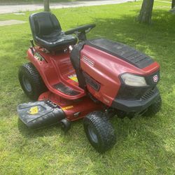 Craftsman T2600 Riding Mower