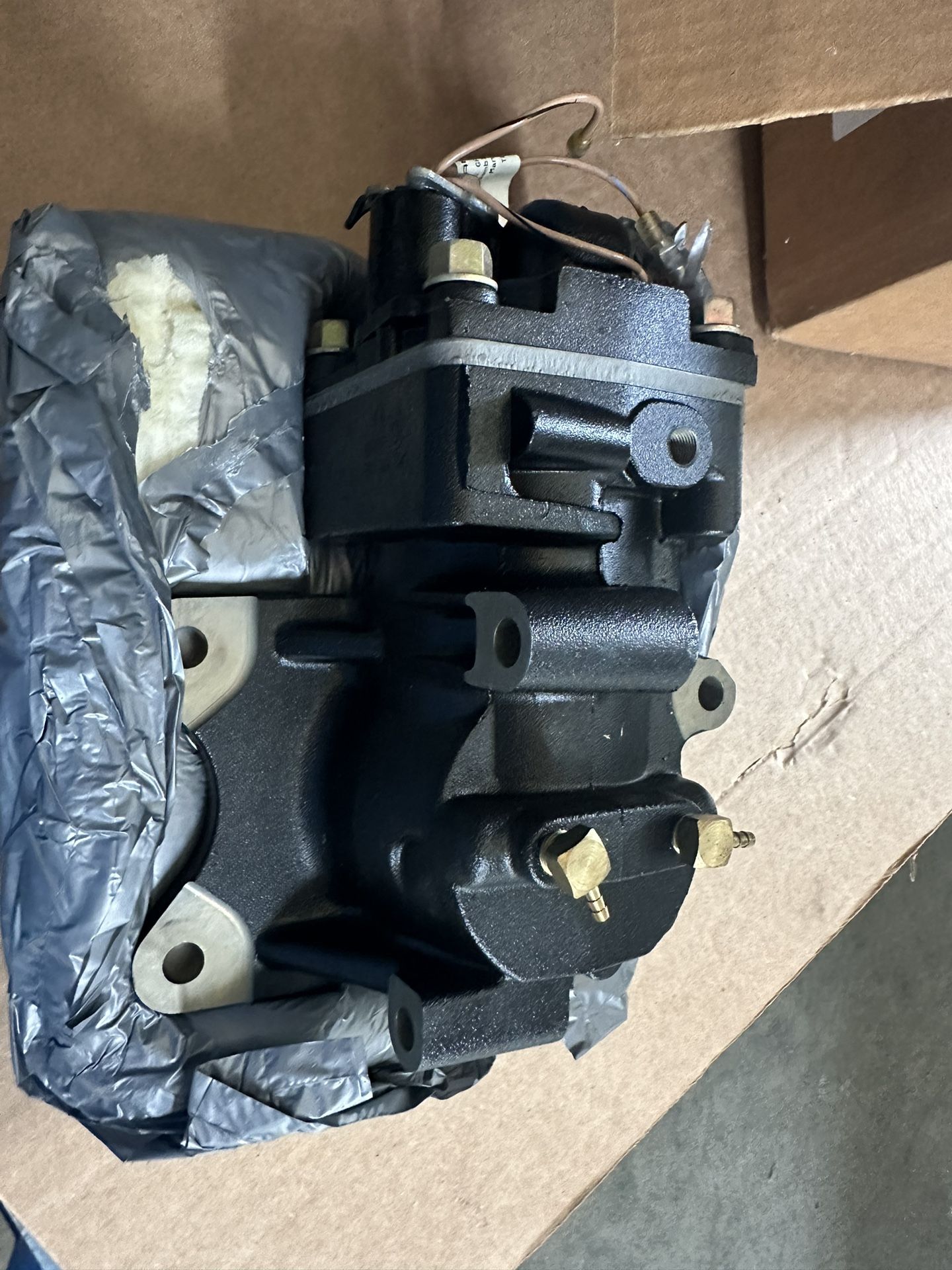 Mercury OEM Compressor 2.50 L Part no. 8M0060053