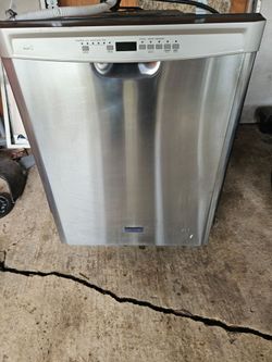Maytag dishwasher