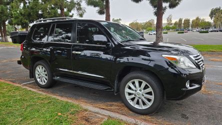 2011 Lexus LX570 Excellent Condition Clean Title