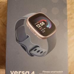 Google Fitbit Versa 4 