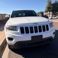  2015 Jeep  Grand Cherokee Laredo 