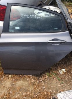 2015 Hyundai Accent rear right door