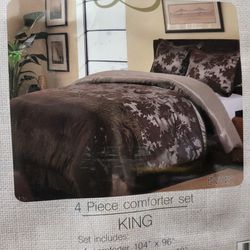 king size 4 piece comforter set. new (price firm) no holds