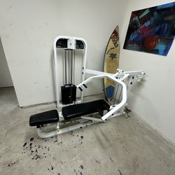 Paramount Bench Press