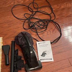 Black & Decker dirt buster excellent working condition very powerful. Brier Creek pick up