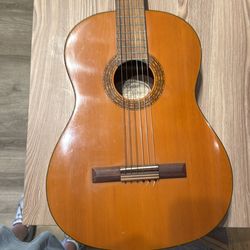 Guitar- Acoustic  Classic Vantage