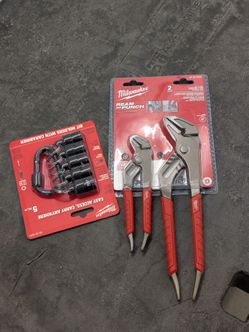 ​🔥 BRAND NEW MILWAUKEE 2-PC PLIERS SET & CARABINER BIT HOLDER BUNDLE 🛠️ (FIRM)