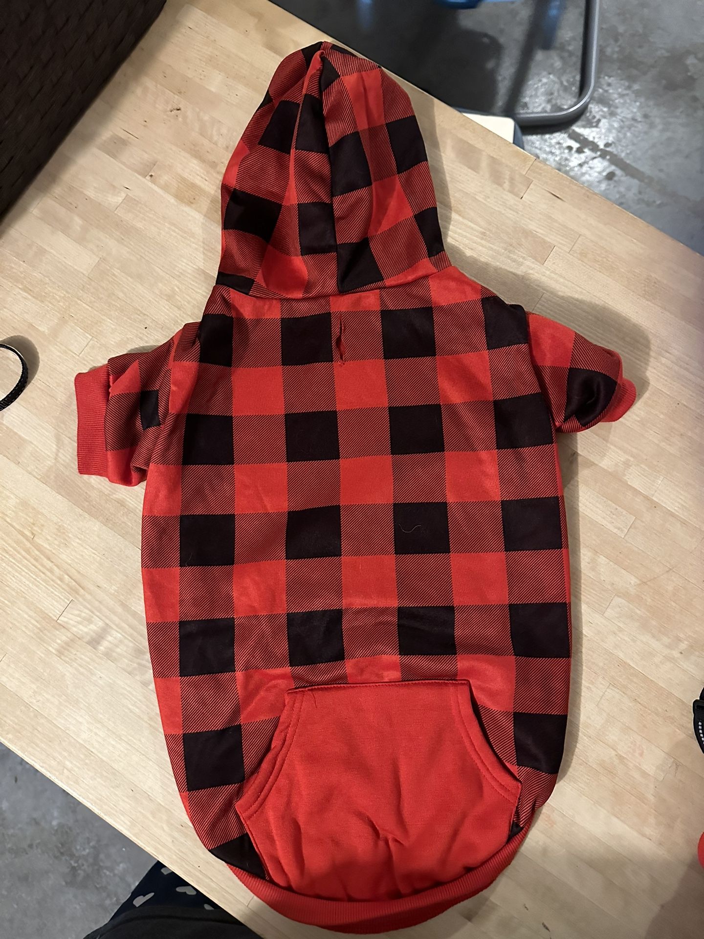 Plaid Dog Hoodie (Large, Min. 40 Lbs)