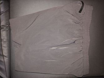 Grey short Large