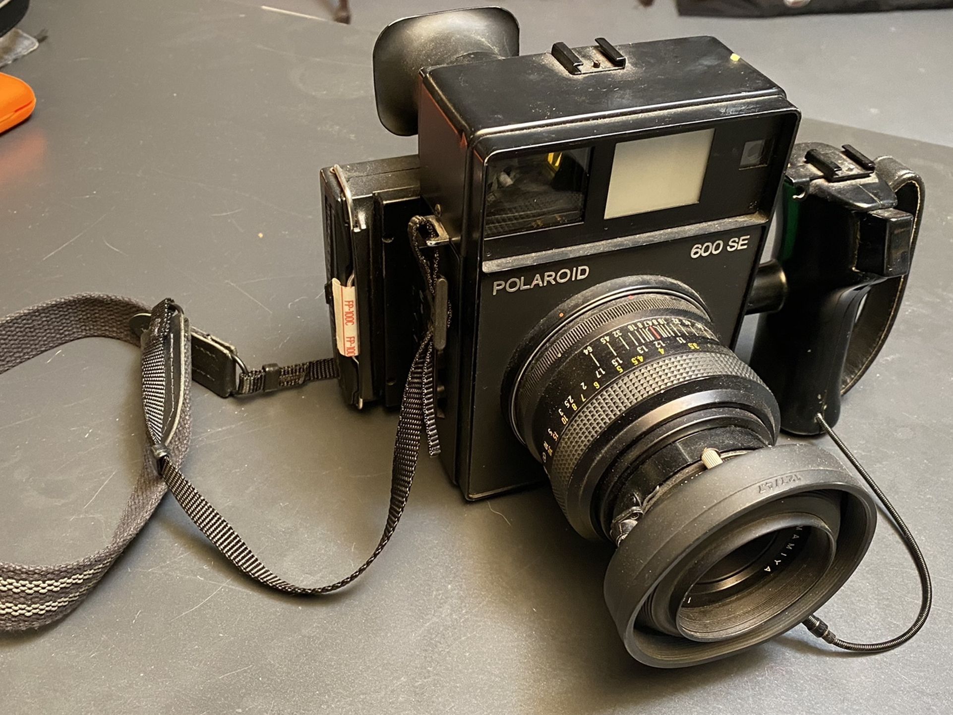 Polaroid 600se W/127mm 4.7 Lens