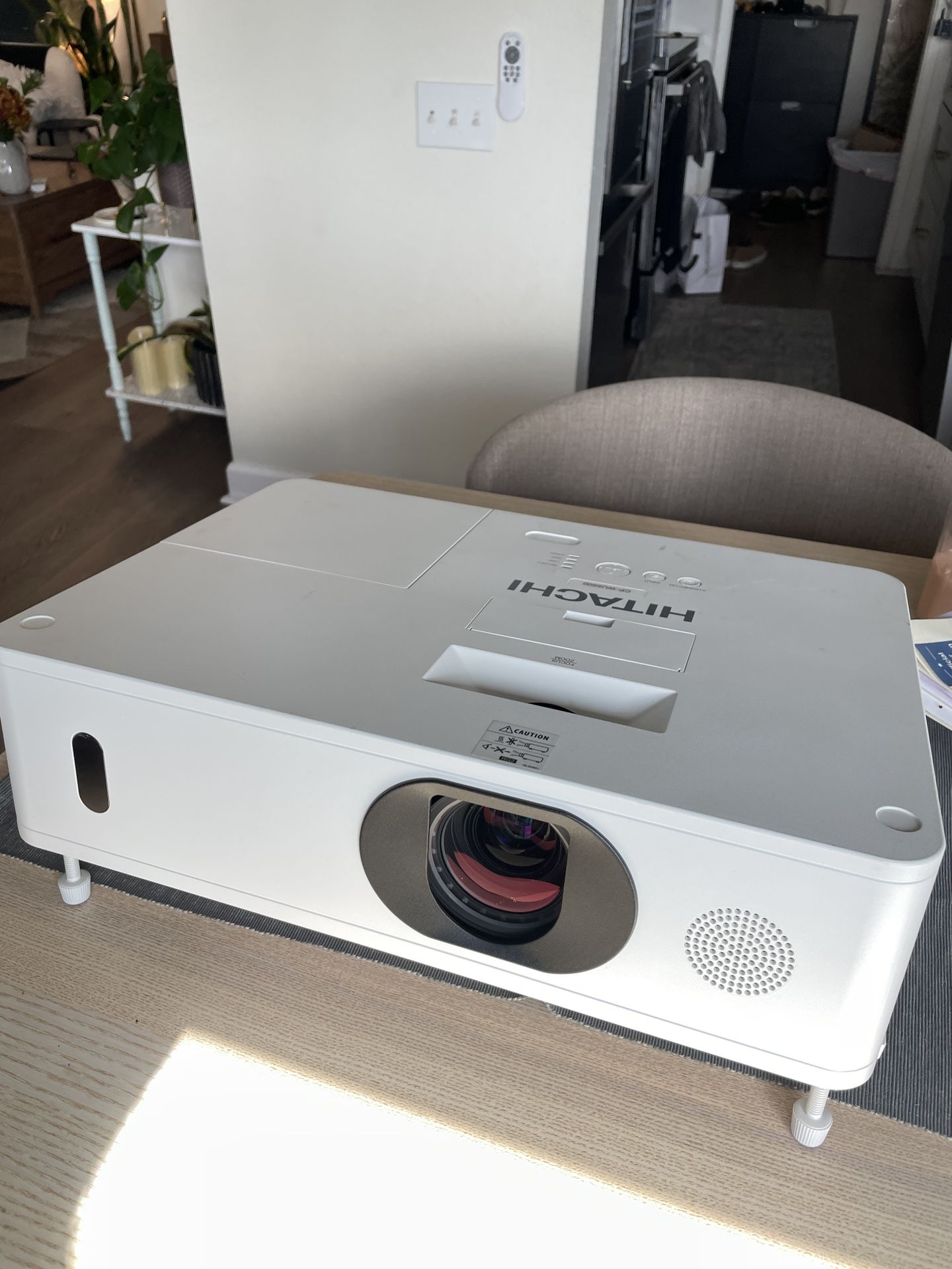 Hitachi 5000 Lumens HDMI Projector
