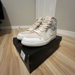 Air Jordan 1 Mid SE ‘Inside Out’