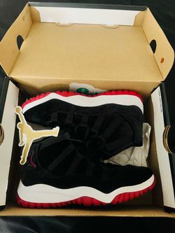Air Jordan 11 Bred Low-Top Sneakers 13.5c