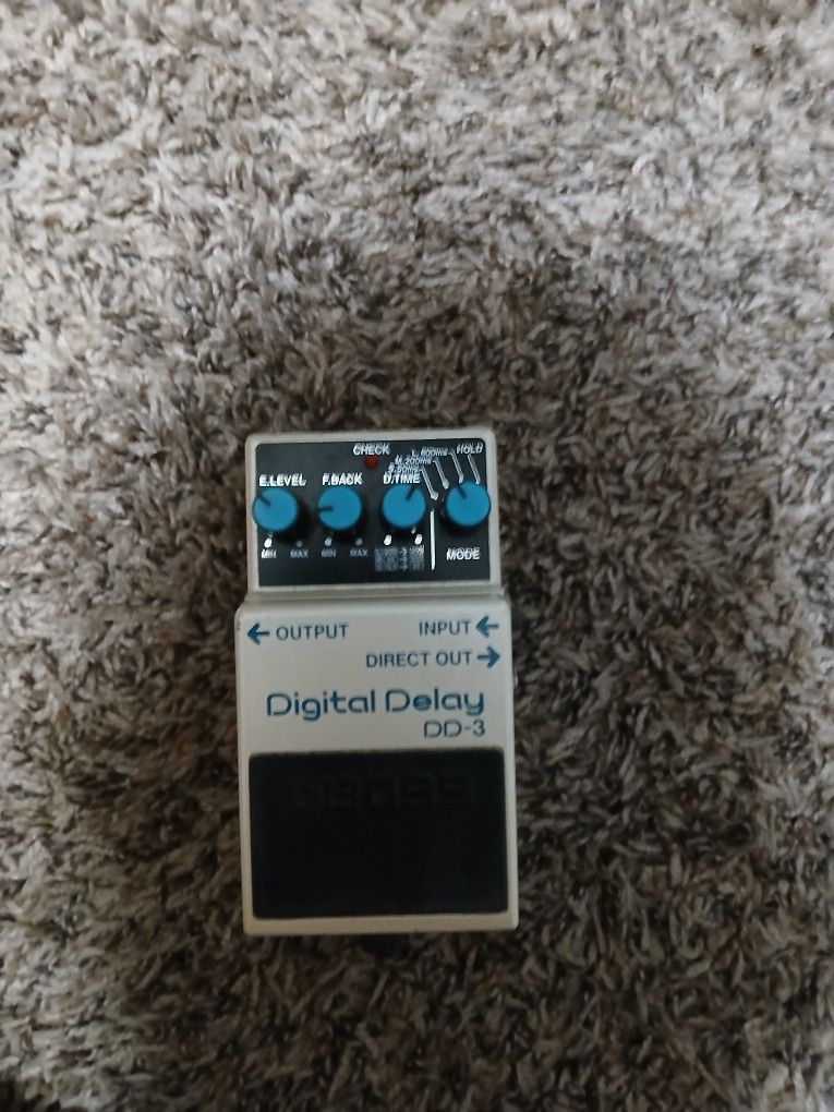 Guitar Delay Pedal Boss DD-2