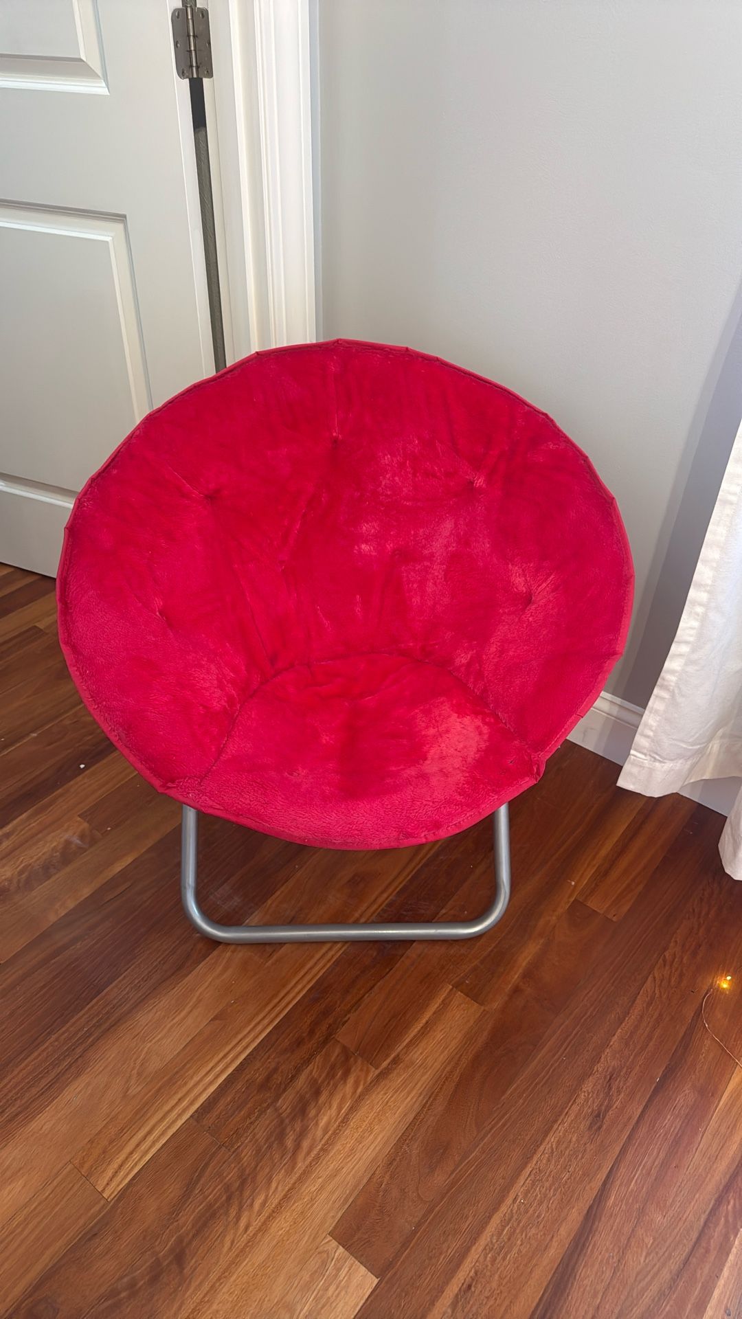Hot Pink Saucer Chair