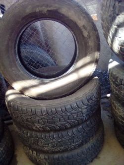 Cooper Discover ATP 225/75/16 $260