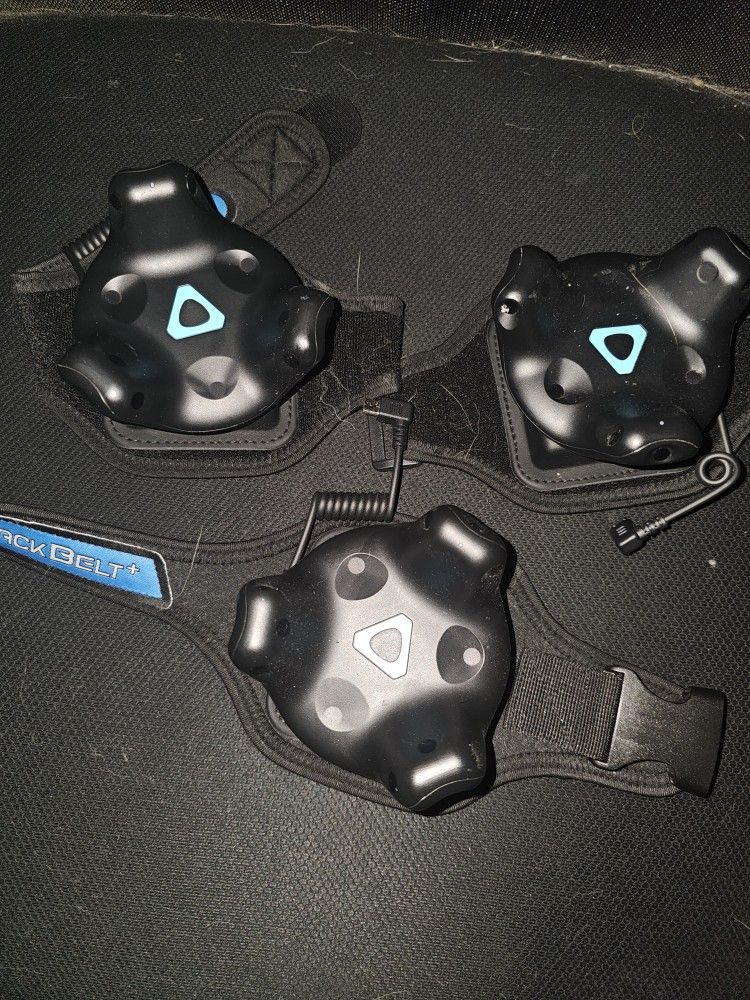 Htc Vive Vr Headset With Trackers