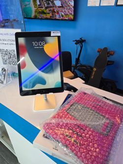 iPad 6th Gen