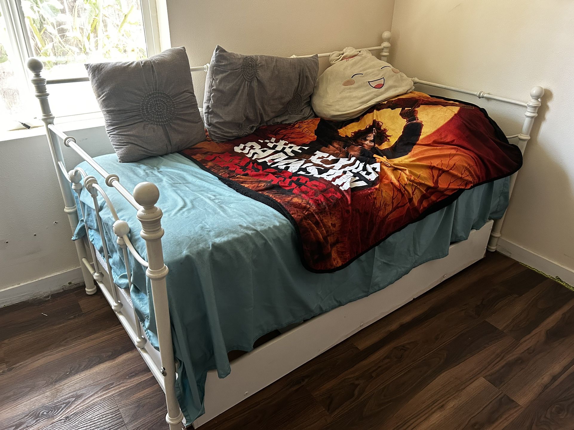 Twin Day Bed