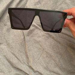 Black Glasses in great condition