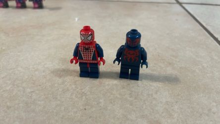 Tobey maguire spider man and 2099 spider man