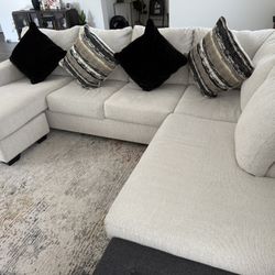2-Piece Sectional with Chaise