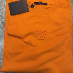 Louis Vuitton - T-shirt - US LARGE - New With Tags