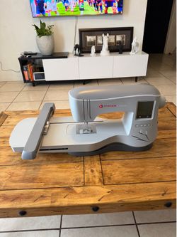 Singer EM200 Embroidery Machine