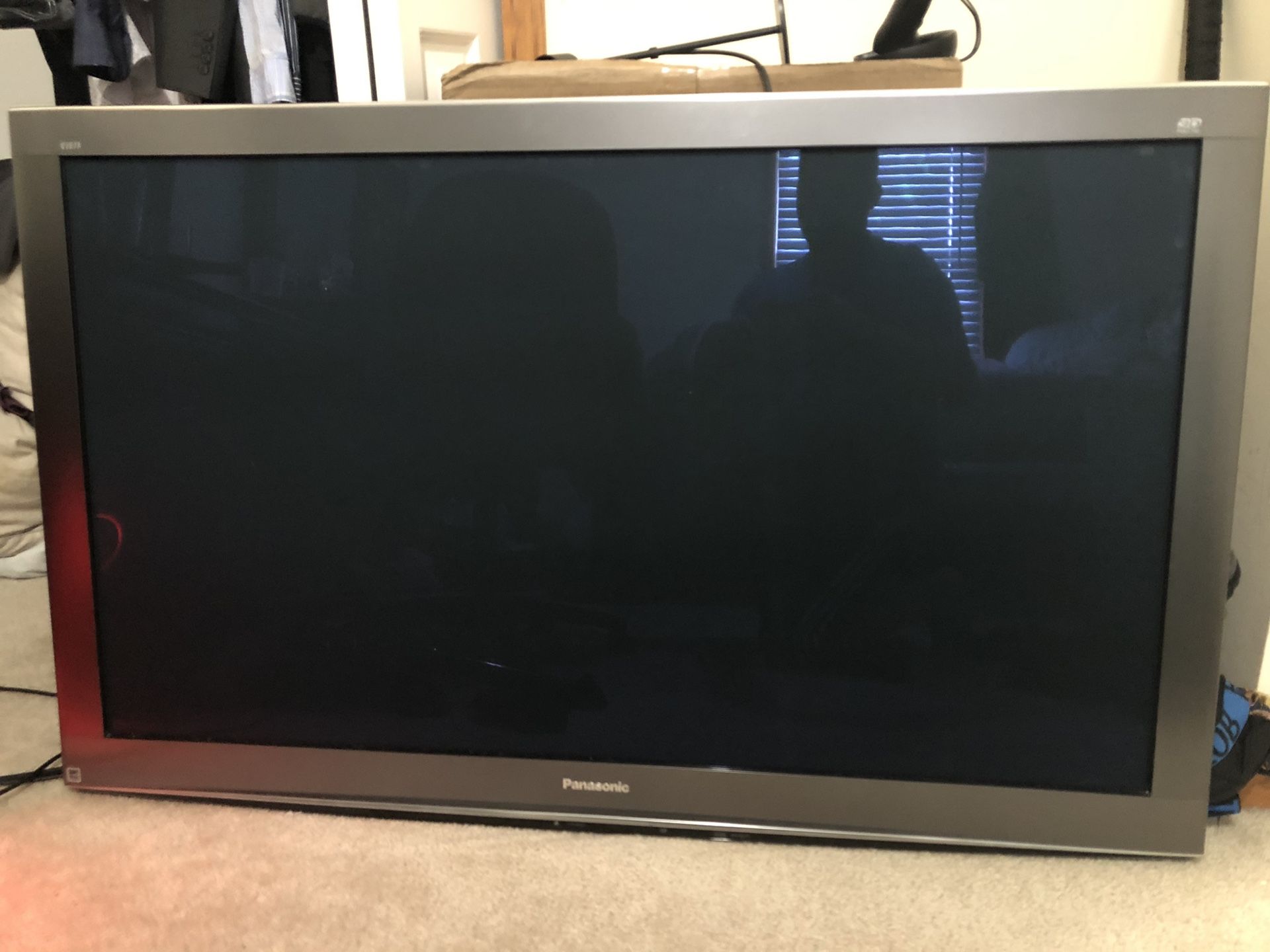 Panasonic Viera 50” HD tv with wall mount