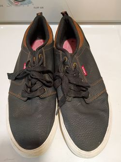 Men's Levi's shoes