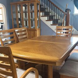 Dinning Set. Solid Wood