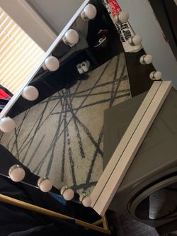 Vanity mirror