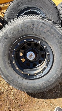 Off-Road Wheels and Tires Set