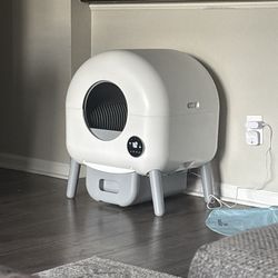 Self Cleaning Cat Litter Box 