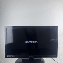 Emerson 27” LED TV / Monitor – HDMI, USB, PC Input – Works Great