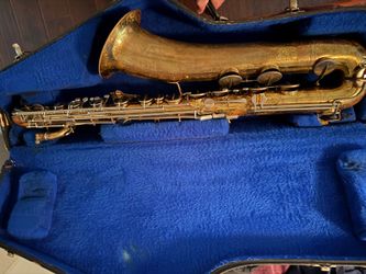 Buescher 400 Bari Sax