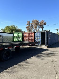 20’ And 40’ Storage Shipping Containers 