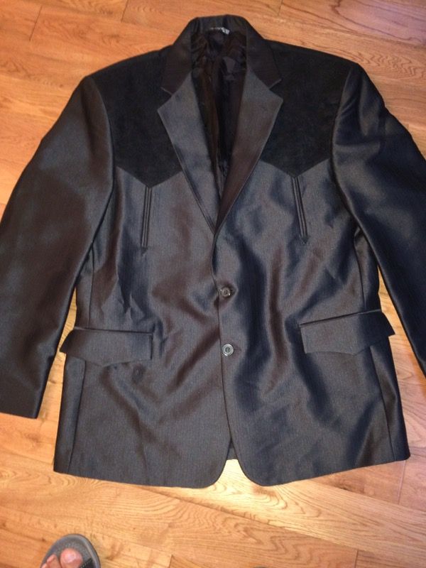 3 Men's blazers (size 44)