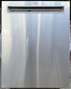 GE Dishwasher GDP670SYVFS 01470 .