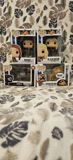 Funko Bundle: Jurassic World Funko POPS  . BTW Make An Offer 