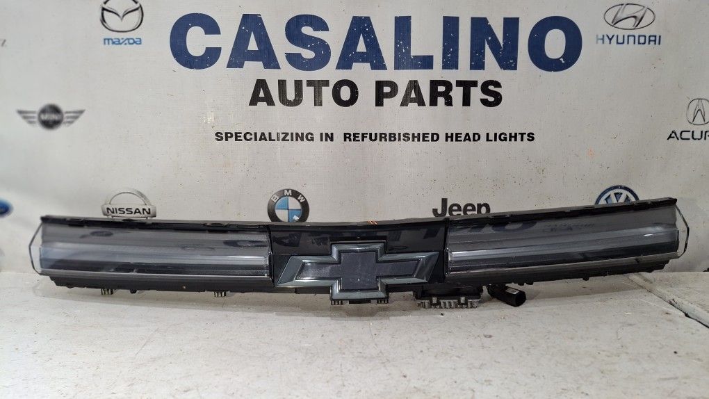 2024-2025 CHEVROLET BLAZER EV FRONT CENTER LED HEADLIGHT OEM