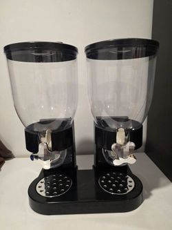 Double Dry Food Cereal Dispenser