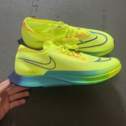 Nike Streakfly Size 11 Brand New