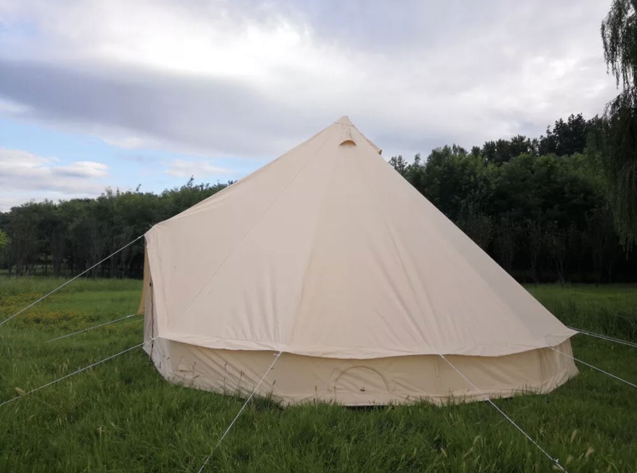 Tent with stove jack