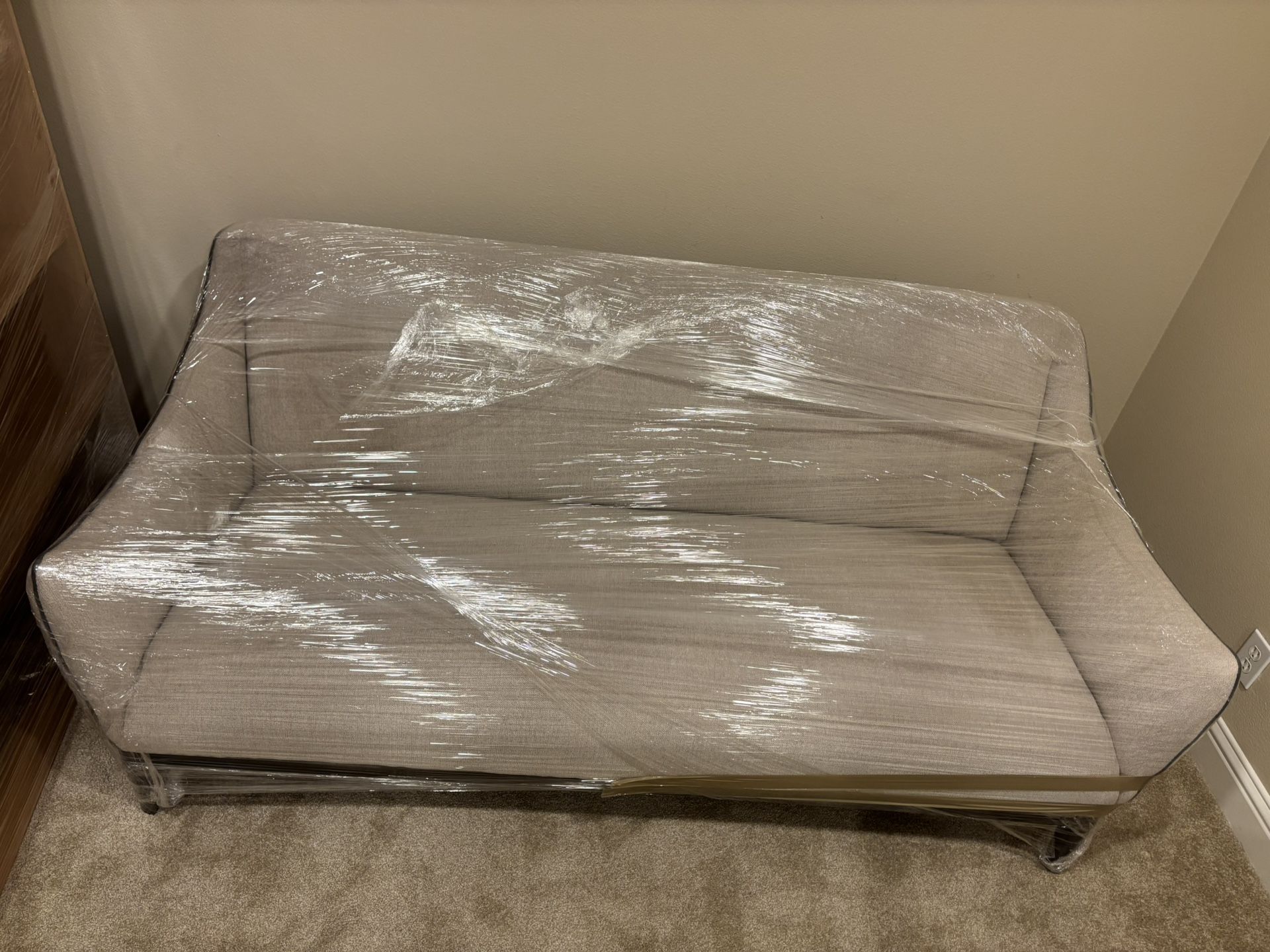 Last Chance - Scandinavian Design - 2 Couches