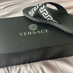 Versace Logo Open Toe Sandals (Authentic)